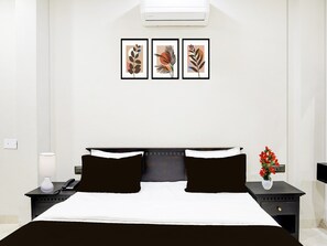 House | 1 bedroom - Townhouse Rajendra Nagar Main Road (Indore)