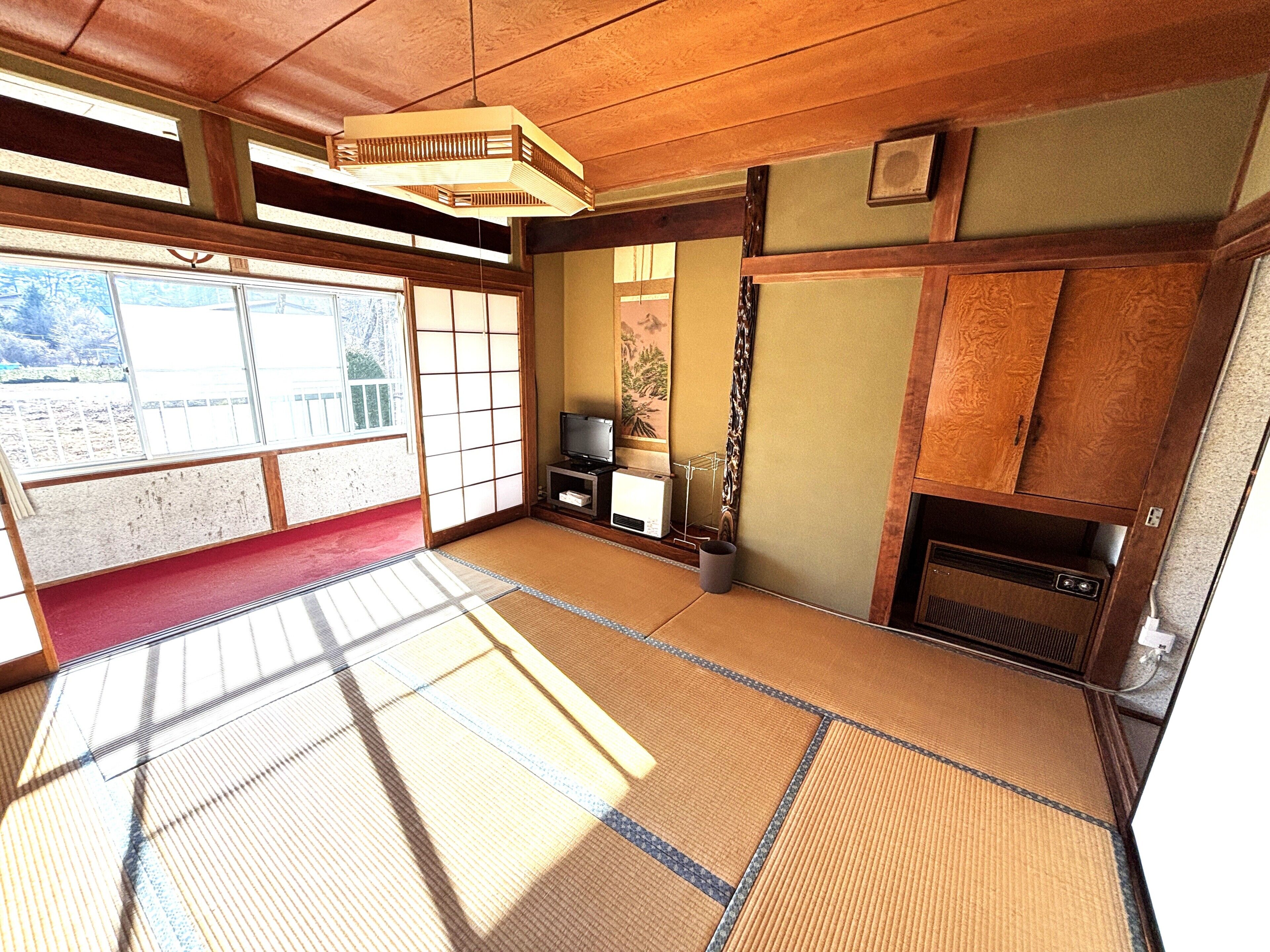 Quadruple Room, Mountain View | Free WiFi, bed sheets