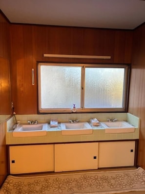 星評価なしの画像、3 / 4、ボタン