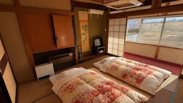 Habitación cuádruple, vistas a la montaña