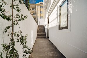 Property grounds - GuestReady - Cosy Apartment in vibrant Funchal (Funchal)