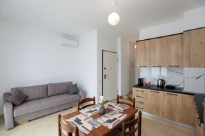 Interior - Velaris Apartment 401 (Vlorë)