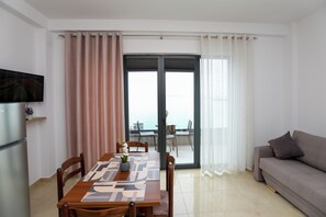 Living area - Velaris Apartment 401 (Vlorë)