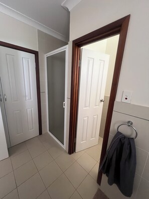 Bathroom - 367 The Avenue - walking distance to town, private (Harvey)