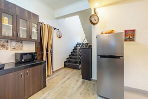 Interior - Alaya Stays Rainmist 4BHK PetFriendly (Mawal)