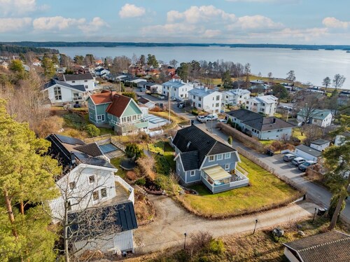 Two houses with seaview and patio, 300m from the ocean and 20 min from Stockholm
