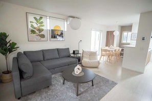 Living area - Modern 4BR Stay in Ozu Hachikubo for 11 Guests by Restavio (Ozu)