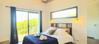 Villa with pool, sea view, Corse-du-Sud
