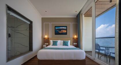 HOTEL MOUNTAIN MIRAGE