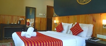 Hotel Center Point
