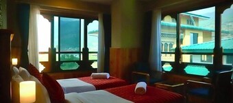 Hotel Center Point
