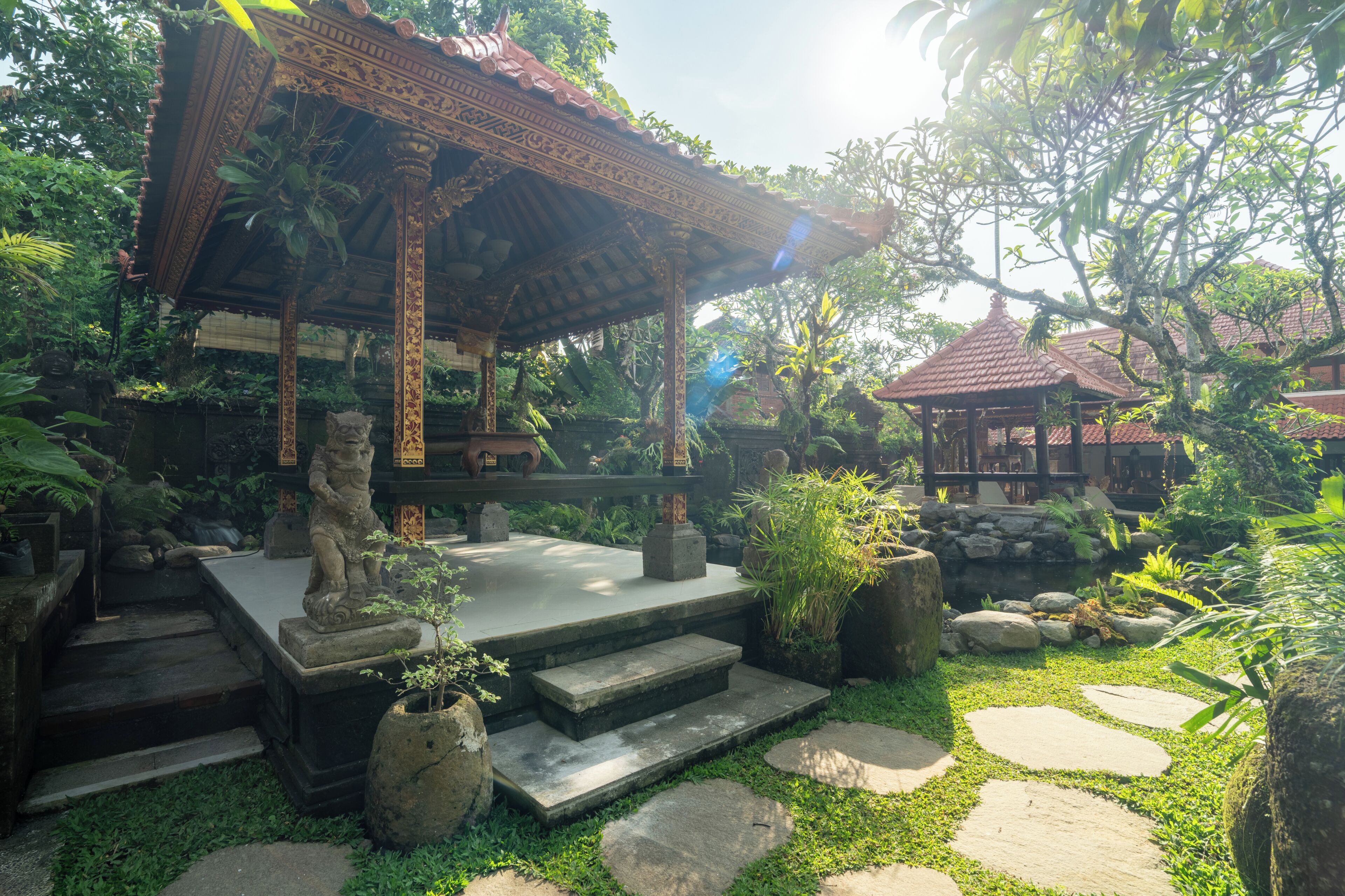 Khuôn viên nơi lưu trú