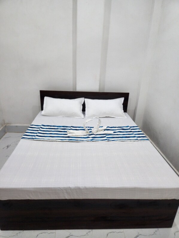 Standard Double Room, City View - Shyama Kishori Dham Vrindavan (Vrindavan)