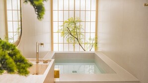 Ảnh chưa phân loại, 2 trong số 46 ảnh, nút