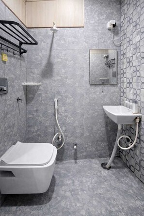 Deluxe Room | Bathroom - shree krishnam residency (Vrindavan)