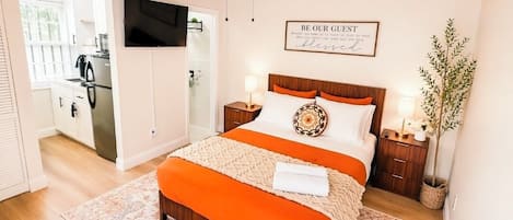 1 bedroom, iron/ironing board, WiFi, bed sheets