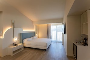 Camera Superior con letto matrimoniale o 2 letti singoli, balcone, vista mare