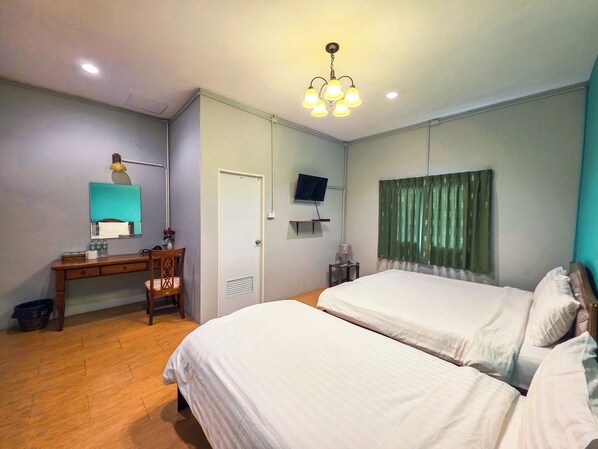 Family Triple Room - Thepmongkol House (Phra Nakhon)