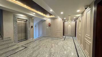 Classic Room, Balcony, Mountain View | Interior