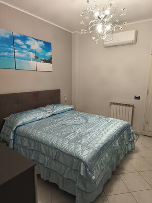 3 bedrooms, WiFi, bed sheets - Cibali rooms (Catania)