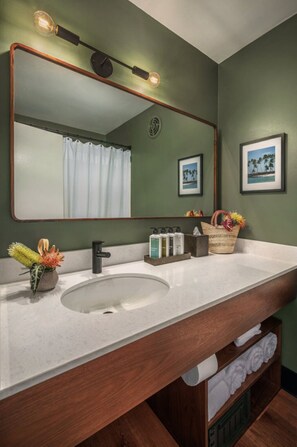 Bathroom - Bikes by Day, Stars by Night—Island-Modern Stay with Pool & Perks l 2 Rooms (Kailua-Kona)