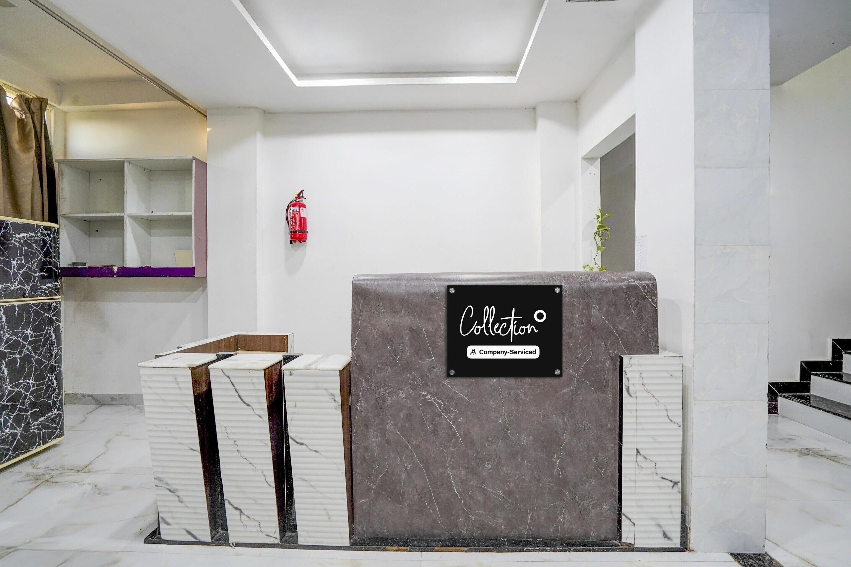 House | Meja sambut tetamu