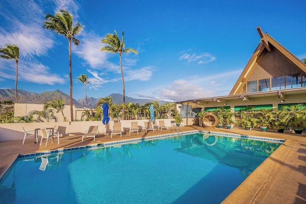 Pool - Serene Oceanfront Escape for Maui Adventure, Outdoor Pool, Pet-friendly! (Kahului)