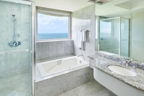 Bathroom - Everything You Need For The Perfect Vacation! Outdoor Pool, Oceanfront! (Kahului)