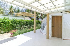 Standard Double Room, Garden View | Property grounds - Grood Glamping (Bang Saphan)