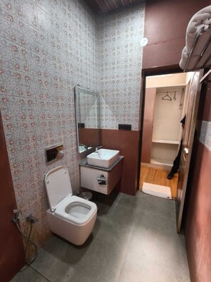 Standard Room, 1 King Bed, Balcony, City View | Bathroom - GOKARNA SAMUDRA BEACH RESORT (Gokarna)