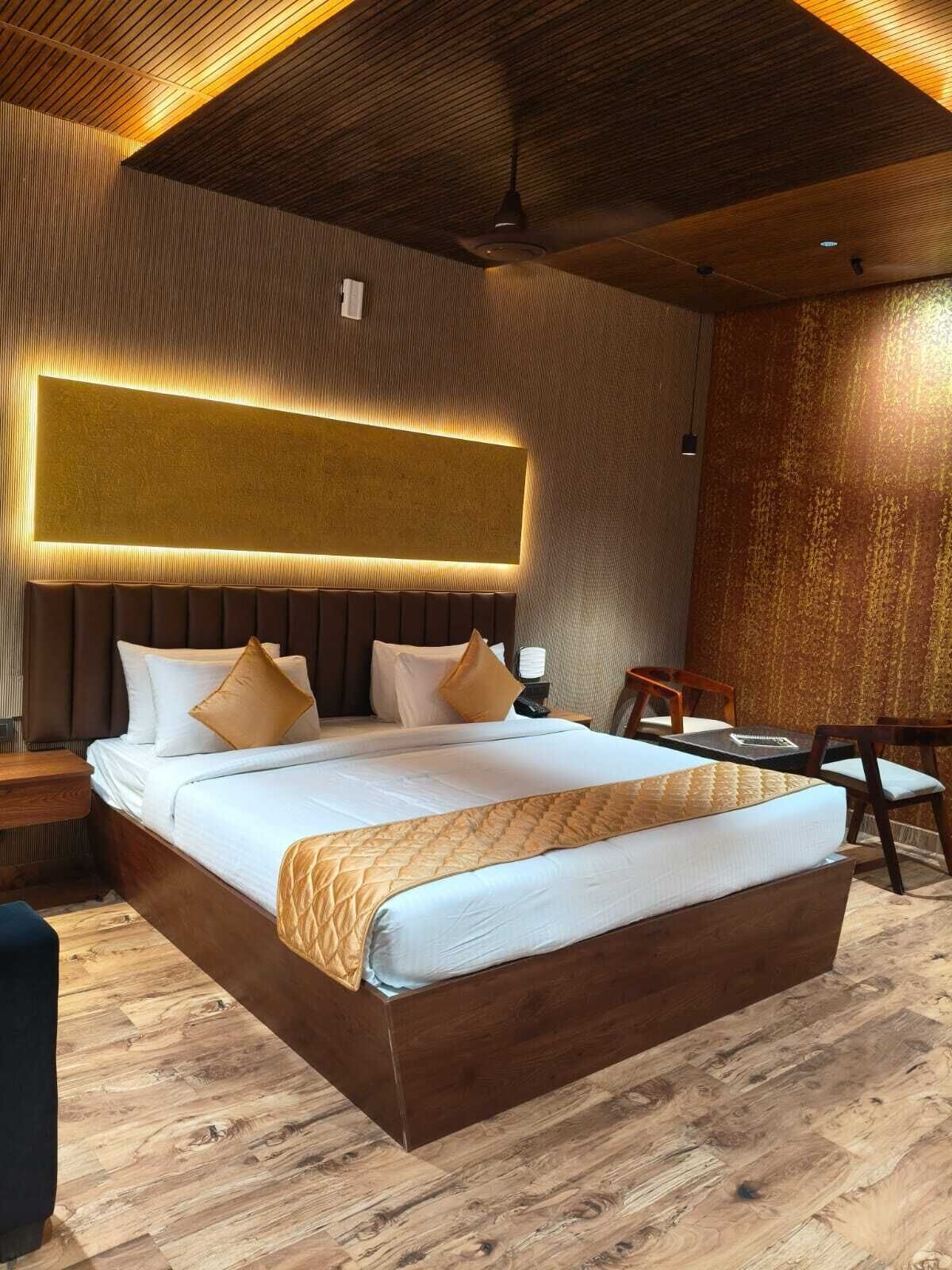 Premium Room, Balcony, Pool View | In-room safe, iron/ironing board, free WiFi