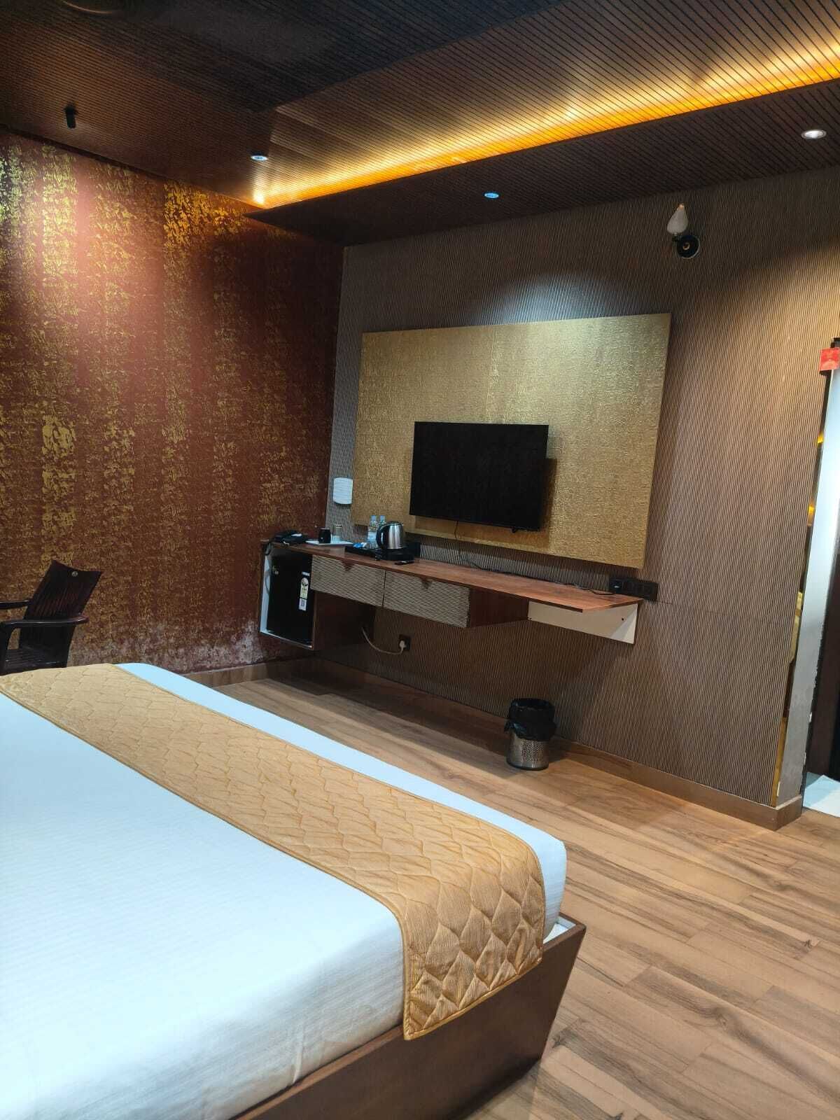 Standaard kamer, 1 kingsize bed, balkon, uitzicht op de stad