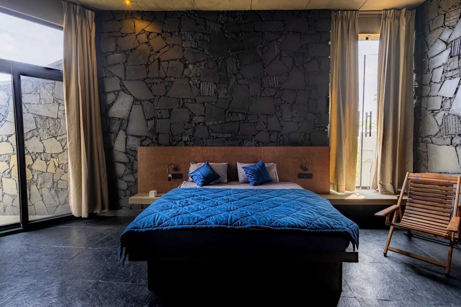 Villa, balkong, hageutsikt