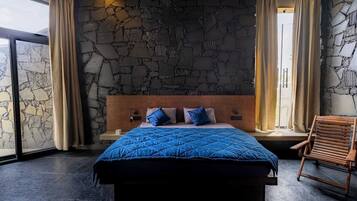 Villa, balkong, hageutsikt