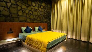 Villa, balkon, uitzicht op tuin