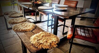 Charmantes Gästezimmer in Ebbs Natur, Komfort und Abenteuer