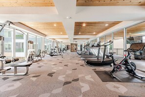 Fitness facility - Riverwalk Apt Pool, Gym, King Bed & Free Parking (San Antonio)