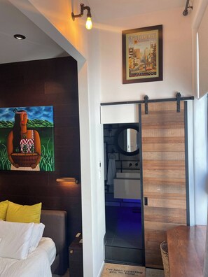 1 bedroom, iron/ironing board, Internet, bed sheets - Location, Location, Loctation, AK CBD Harbour edge (Auckland City)