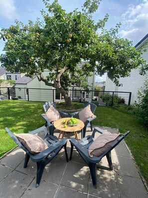Terrace/patio - Spacious Luxury Retreat Sleeps 10 Perfect Northern Ireland Touring Base (Loughbrickland)