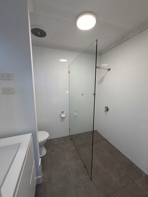 Bathroom - Hotel Gracelands (Parkes)