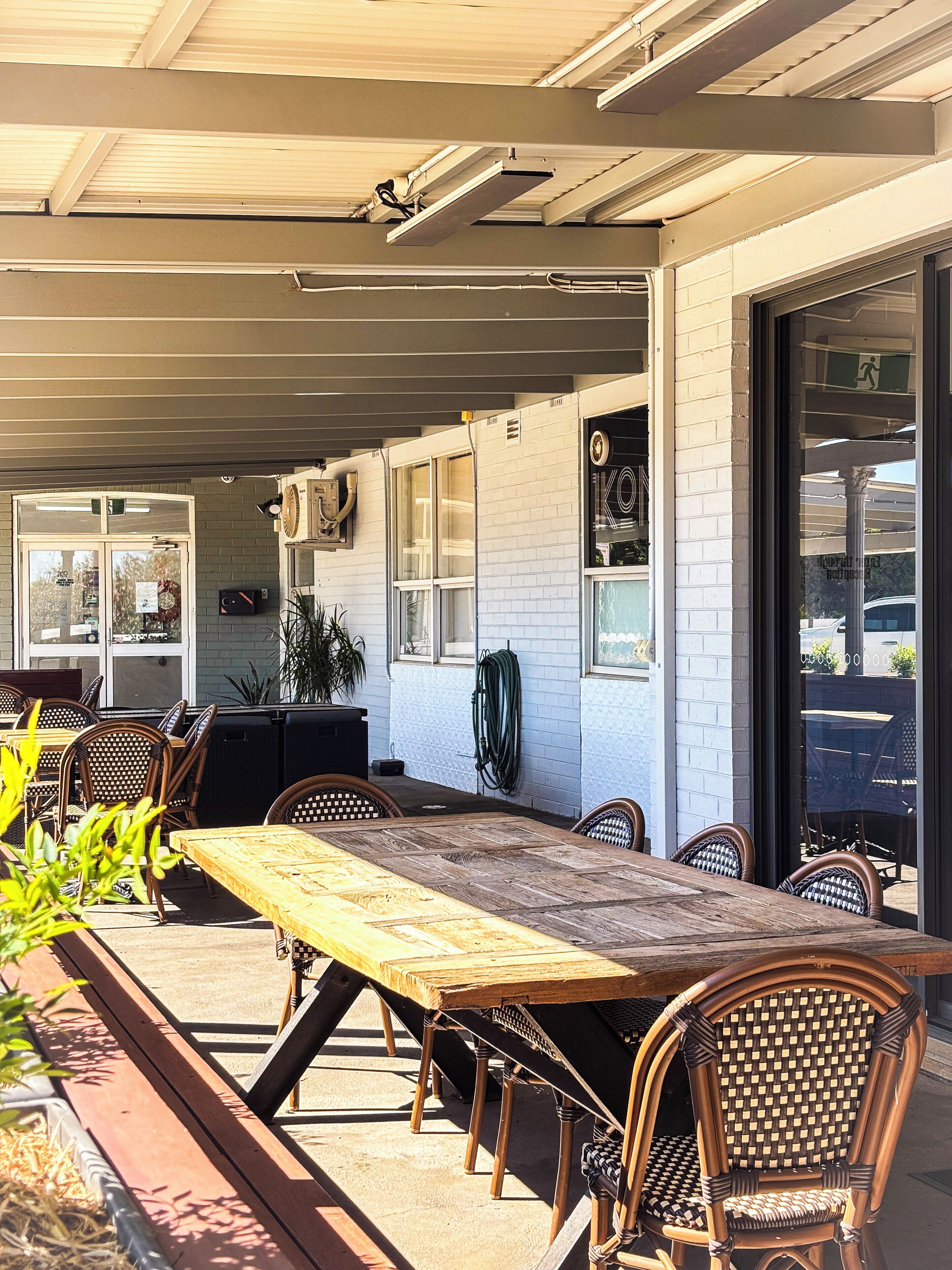 Outdoor dining