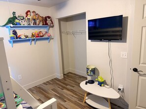 Children’s area - 4 Bedroom Villa close to Theme Parks sleeps 9 (Clermont)