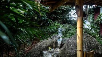 Triple Room, Patio, Courtyard View | Property grounds