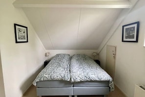 Room - Beautiful Cottage for 6 in Ewijk Park (Ewijk)