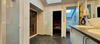 POOLHAUS OSTSEE - Holiday home with private indoor pool and wellness area