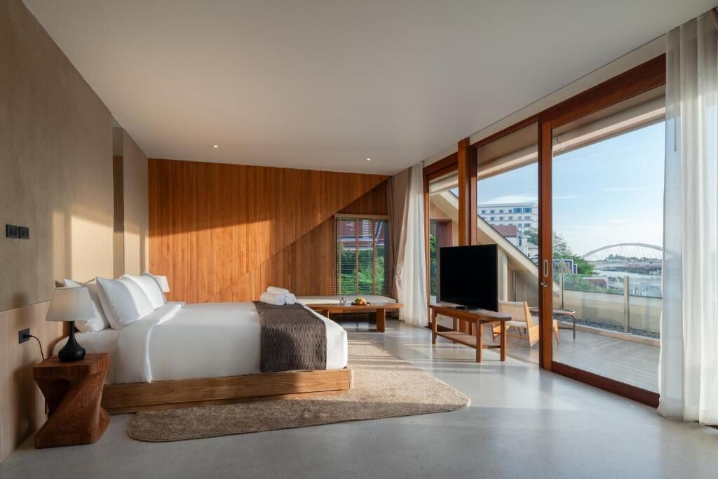 Quarto luxo, 1 cama Queen, vista para o rio | Wi-Fi de cortesia