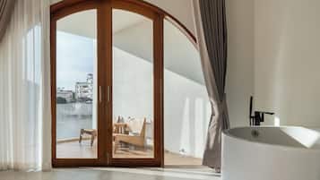 Superior Room, River View | Teres/patio