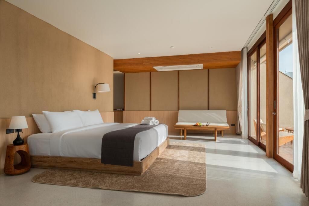 Quarto luxo, 1 cama King, vista para o rio | Wi-Fi de cortesia