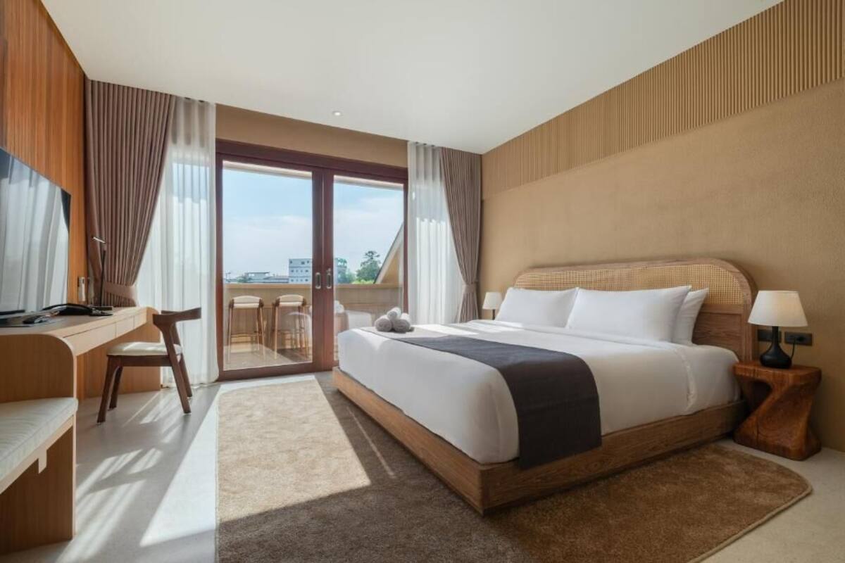 Standard Room, River View