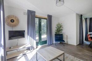 Living area - Tranquil Ewijk Forest Stay for 4 (Ewijk)